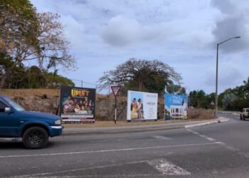 MTW to remove unauthorised billboards on highways