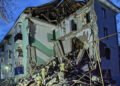 In Sizran, a high-rise building collapses as a result of a Ukrainian strike