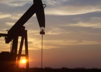 Texas oil rises 7.13% after Donald Trump’s announcement to block the Strait of Hormuz