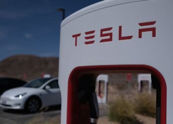 Tesla seeks engineers in Taiwan for new artificial intelligence chip complex