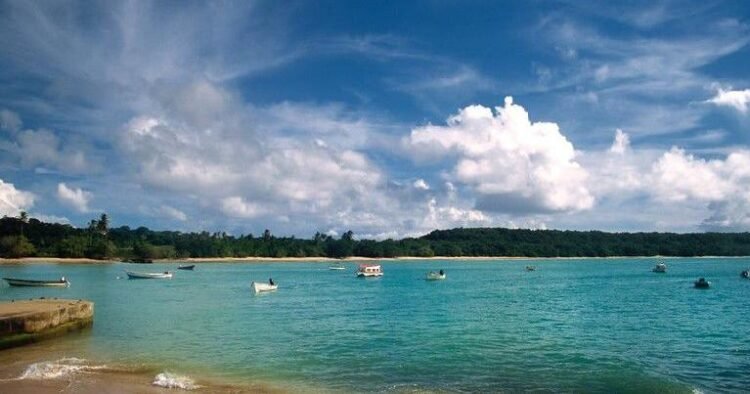 Stabbing after beach umbrella fight at Buccoo | News Extra
