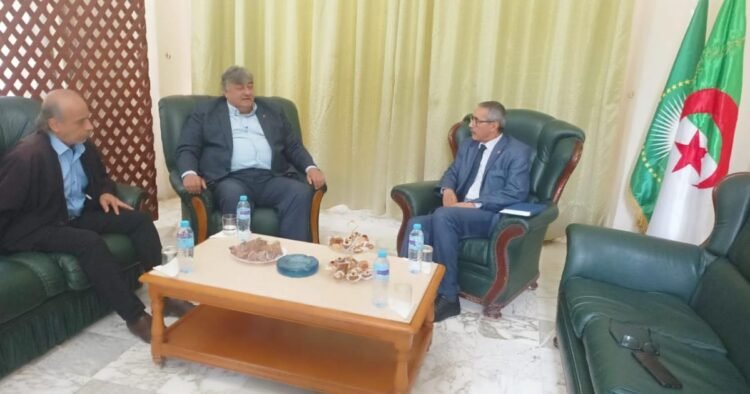 The Sahrawi ambassador to Algeria receives a representative of the Popular Front for the Liberation of Palestine