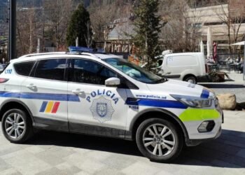 Arrested for drug possession and resistance to officers in Encamp