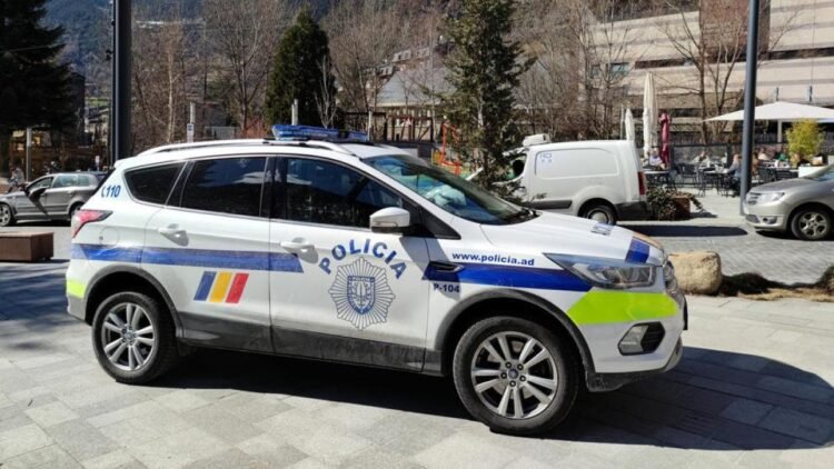 Arrested for drug possession and resistance to officers in Encamp