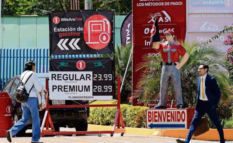 Government cuts spending to inject gasoline subsidies