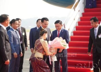 Senior Vietnamese Party official begins visit to Laos to strengthen ties