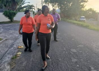 Police Strengthen community ties with friendly patrol in St. Aroment