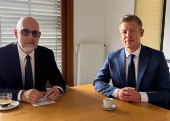 Prime Minister-Elect Promises Hungarians in Romania a “Predictable Relationship”