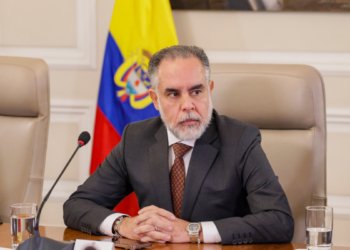 Armando Benedetti announced measures for candidates after threats against Paloma Valencia and damage to Iván Cepeda’s headquarters: he spoke about security schemes