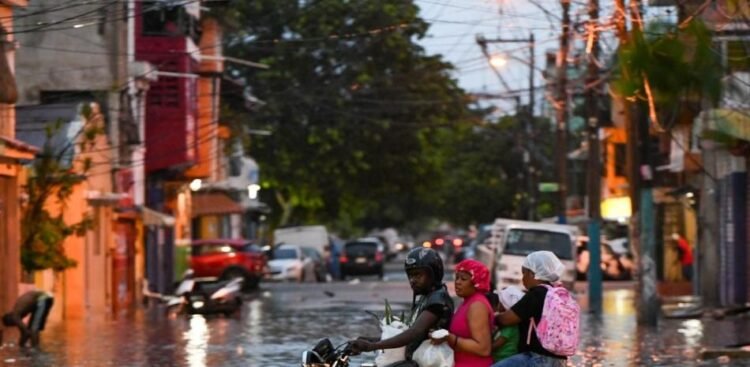 Rains will begin in the early morning and will last throughout Saturday, reports Indomet