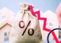 The Central Bank says active interest rate in banks drops to 13.28%