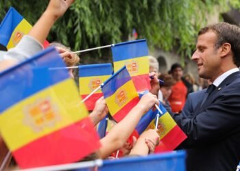Macron will stop in Arieja before the visit to Andorra
