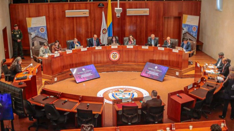 Constitutional Court now evaluates whether to stop February’s key winter emergency article: it allows the Petro government to hire directly
