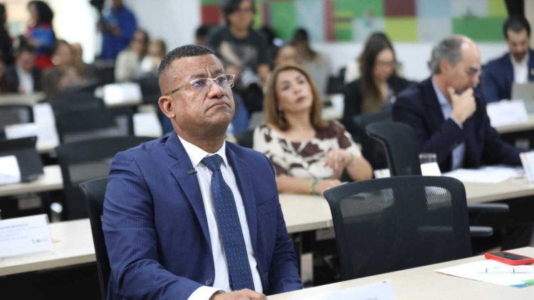 ‘They are putting a tombstone on my head’: the governor of Nariño rejected being linked to the assassination of Senator Miguel Uribe