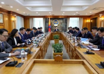 Government Reopens Bank Accounts of 12,100 Companies for One Month