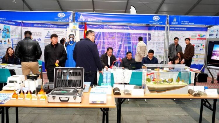Energy, Industry Ministries Hold Open Day at Sukhbaatar Square