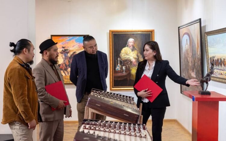 15th Exhibition by Artist-Teachers on Display