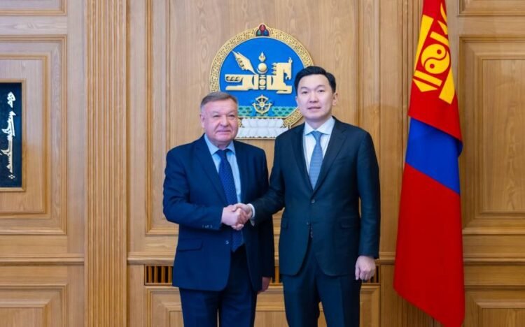PM Uchral Holds Talks with Russian Ambassador on Fuel Supplies