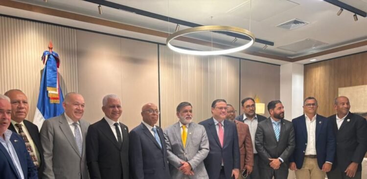 Government and merchants seek solutions to the rejection of the new solid waste law