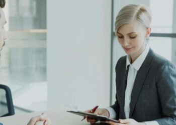 Job interview: coherence between image, conduct and professional strategy