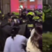 Videos| Chaos and one injured in attempted lynching of alleged abuser of a girl in the south of Bogotá: Police saved the aggressor, another minor