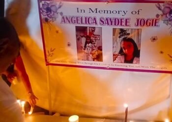 Tears at candlelight vigil for Saydee | News Extra