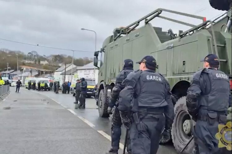 Irish govt takes steps to calm fuel crisis – World