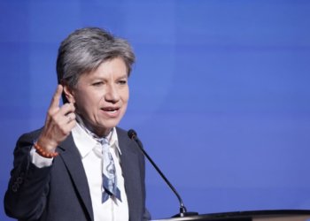 ‘Presidential centralism neither does nor allows to be done’: Claudia López proposes to governors a fund for subregions and decentralize planning