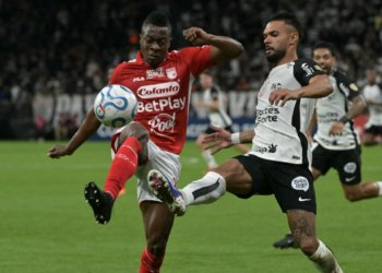 Santa Fe looked bright and excited for 45 minutes and then collapsed: Corinthians beat them in Brazil in the Copa Libertadores