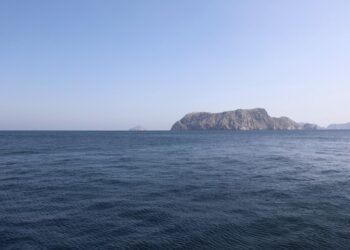 Xi: Maintain normal traffic via Hormuz