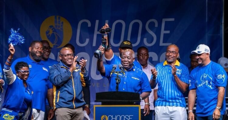 Davis says FNM will fire Bahamian workers if elected | News