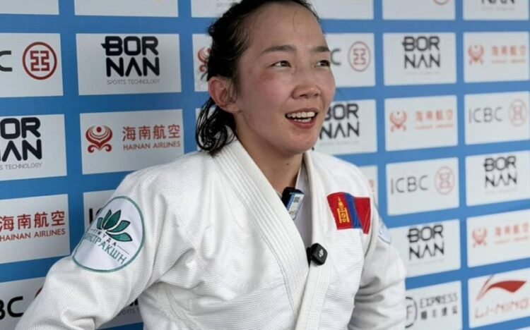 Mongoljin Wins Bronze Medal at 6th Asian Beach Games