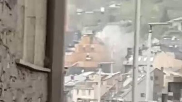 Extinguished the fire on a roof of a building under construction in Andorra la Vella