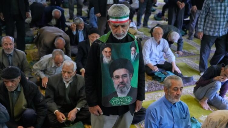 Political scientist Kepel: «Iran is in disaster. The US naval blockade in Hormuz worked more than the weapons: now even the most extremists in Tehran want to negotiate”