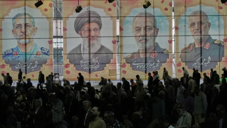 Executions, arrests of “spies”, crackdown on minorities: this is how Iran under siege is tightening its repression