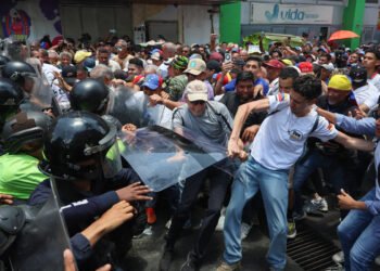 SNTP reports at least 10 attacks on journalists during protest in Caracas