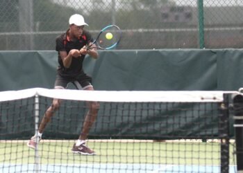 Dalla Costa, Dougdeen, Hills stay alive in J60 tennis