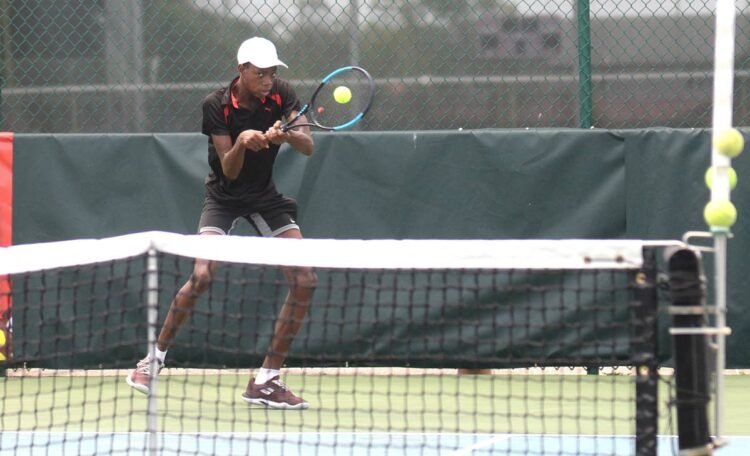 Dalla Costa, Dougdeen, Hills stay alive in J60 tennis