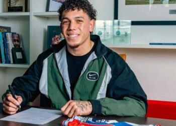 Cardines extends contract with Crystal Palace