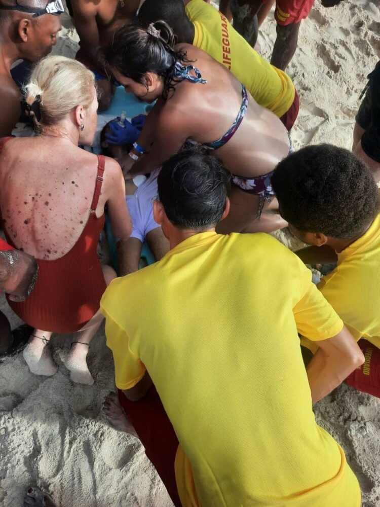 Jet ski horrorGirl, 7, dies after being run over at Pigeon Point; manhunt on for operator