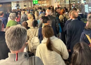 System failure at Zurich Airport: Passengers wait for over two hours
