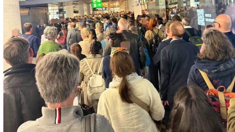 System failure at Zurich Airport: Passengers wait for over two hours