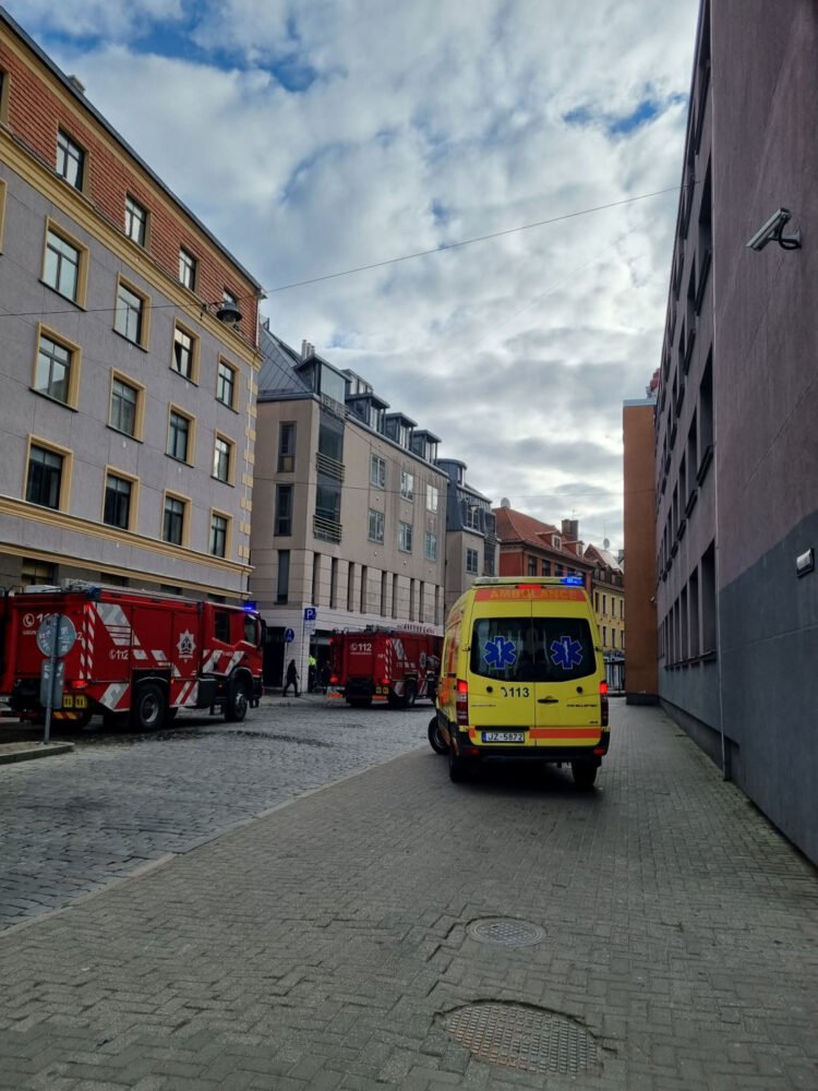 Fire in Old Riga: The night club on Grēcinieku street burns