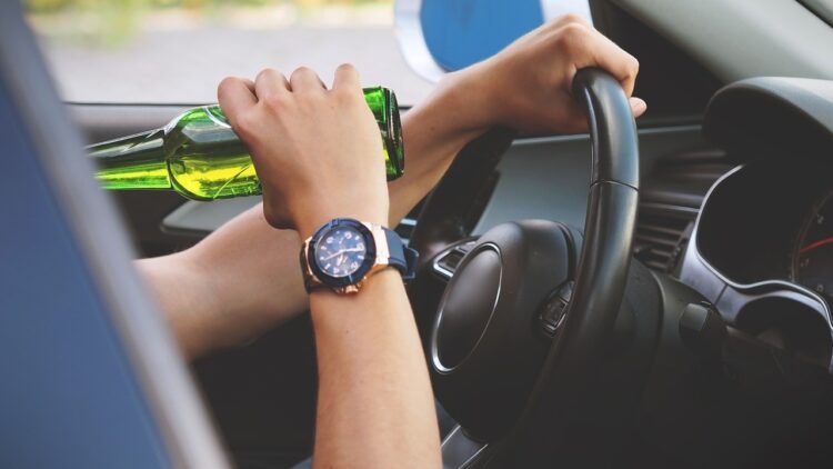 Licence suspended: Driver crashes while asleep at the wheel in Weimerskirch on Friday