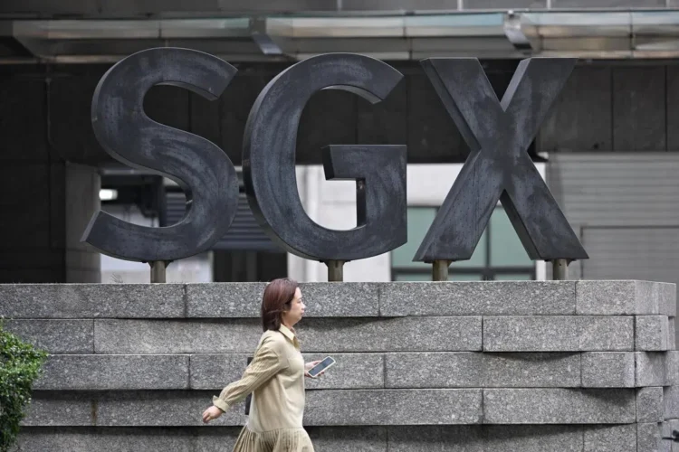 Most S’pore firms do not disclose how CEO pay is set; regulators want to change that