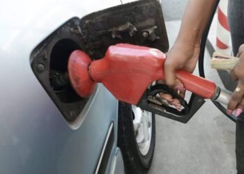 Gas prices going down $0.25 on Thursday | Business