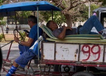 From beauty to transportation, lack of water and power forces Cubans to change their routines | World News