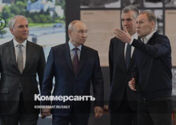 Putin at the Zhirinovsky exhibition. Continuation. LDPR in Manege