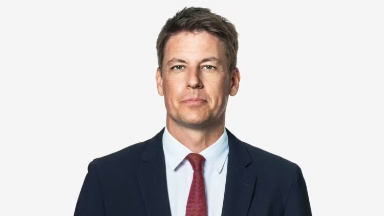 Pascal Schmitz: SRF distances itself from the moderator’s racist Facebook posts