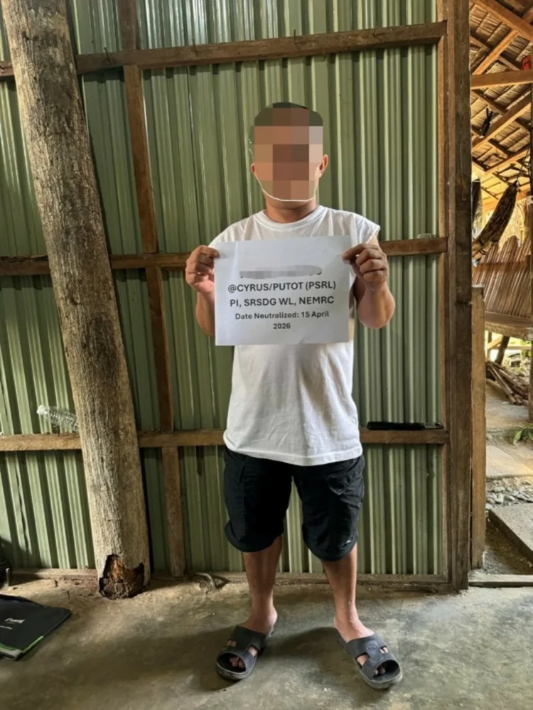 Manila Bulletin – NPA instructor surrenders in Surigao del Sur